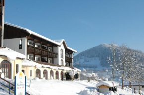 Гостиница Mondi-Holiday Alpenblickhotel Oberstaufen, Оберштауфен